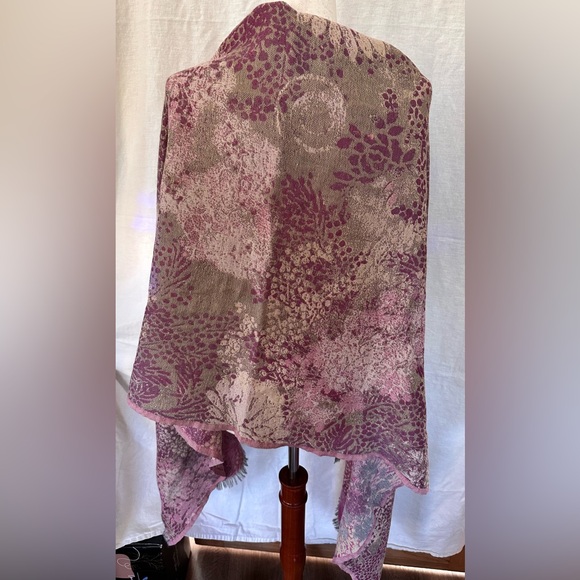 Petrusse Pure Wool Mauve and Pink French Scarf 80x28” - Picture 10 of 11